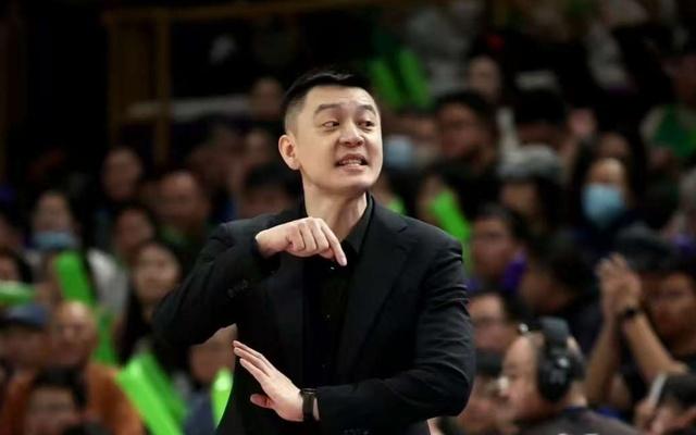 辽宁男篮30分大败！输给广东宏远，亨特首秀7分，威尔斯13分