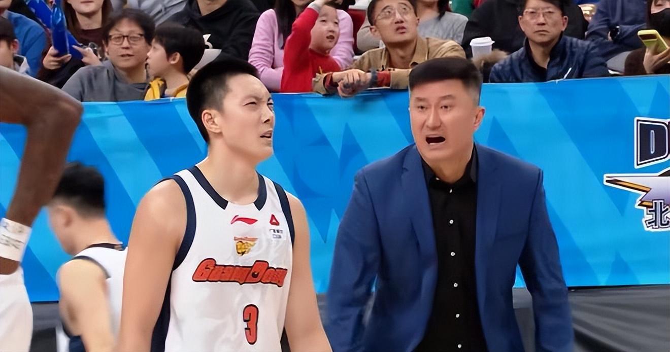 广东狂输31分揪出最大毒瘤！三节运动战0分+罚球不中，在场输36分