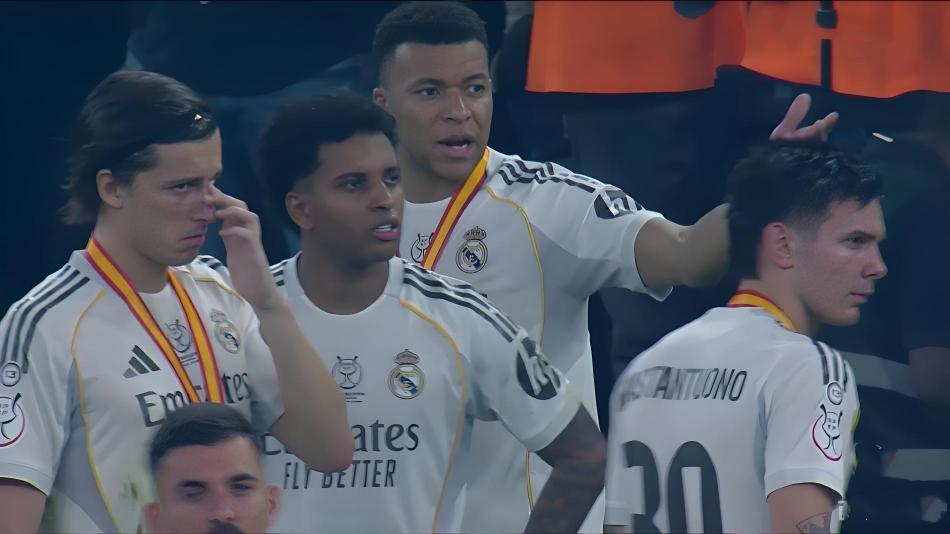 皇马、巴萨，到底谁吃亏知名裁判发声：3个镜头，一目了然