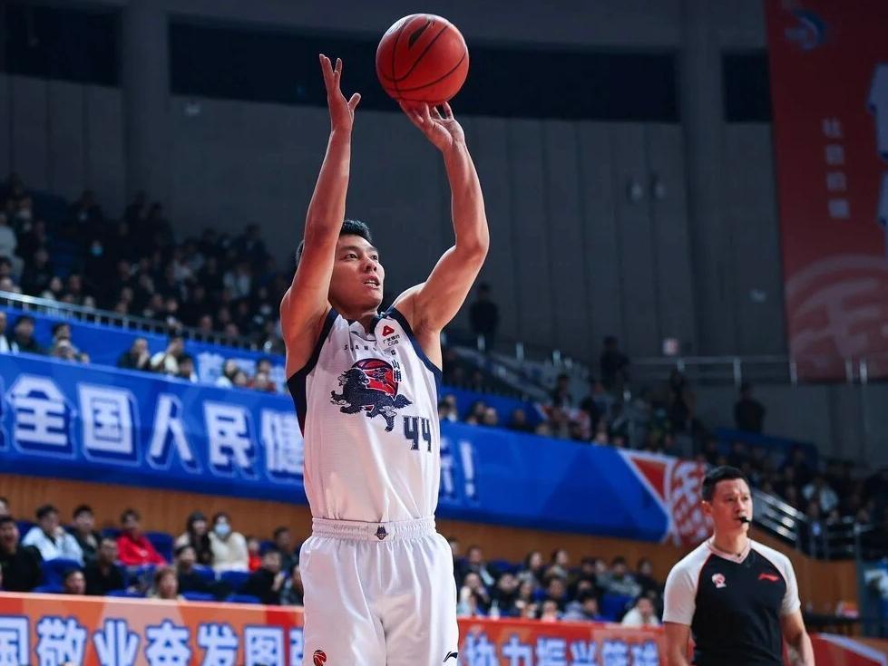 山东男篮的外线，该不该有陈培东的位置