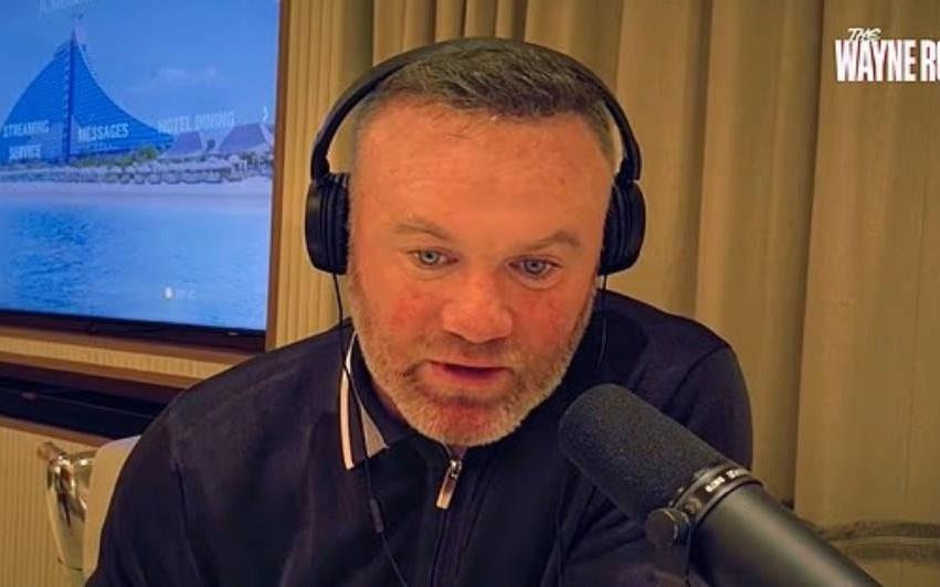 鲁尼：在曼联踢9号位的那两个赛季很无聊，我喜欢参与比赛