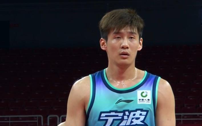 CBA杯：两战狂胜67分！卫冕冠军上海大胜宁波王哲林10中6