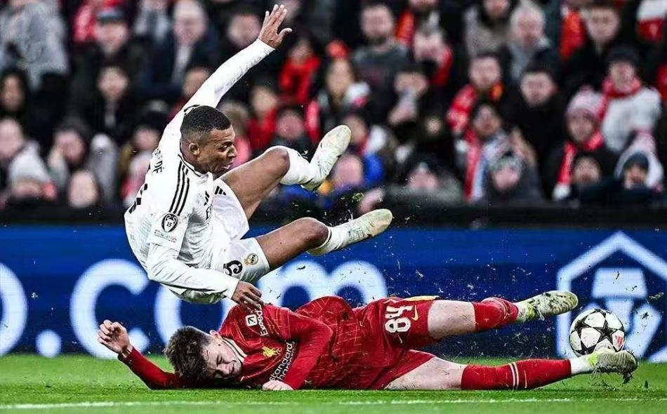 6次神扑！皇马太狼狈，欧冠大战：利物浦