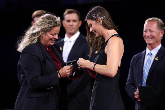 新世纪25佳球员三：阿辛进前十，丝袜力压萨巴！