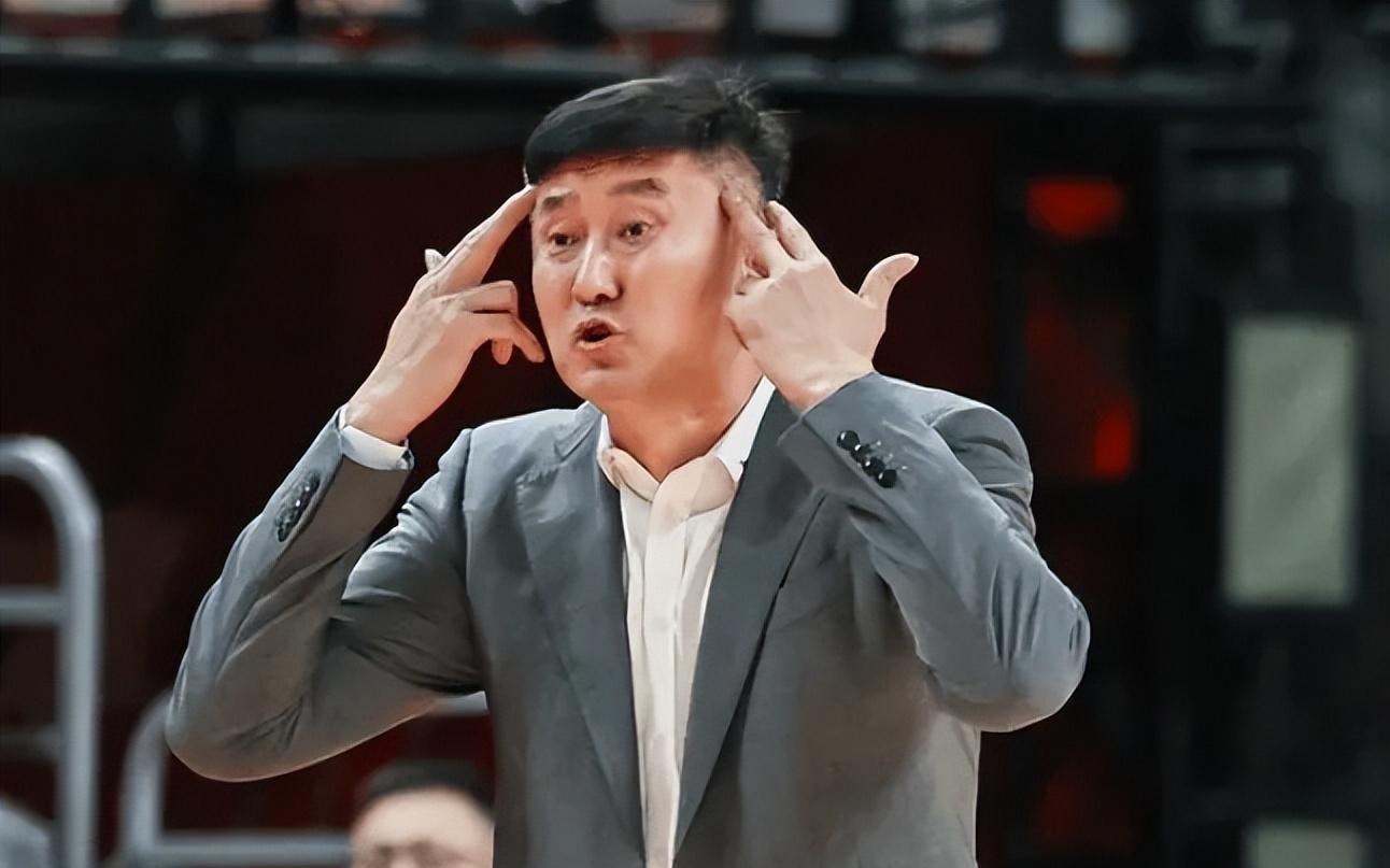 输浙江发布会！杜锋直指领先后松懈，不满篮板，亲承给足小将锻炼