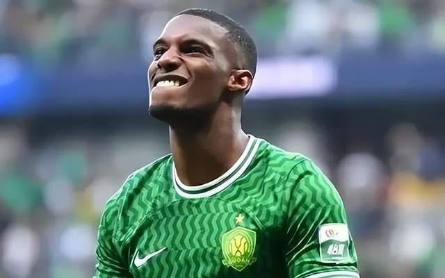 感人！中超金靴已能用中文交流：想加入