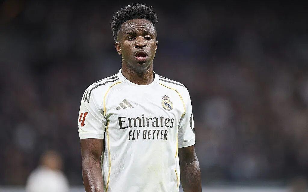 足坛地震英媒：切尔西计划1.35亿镑求购维尼修斯球员在皇马不开心