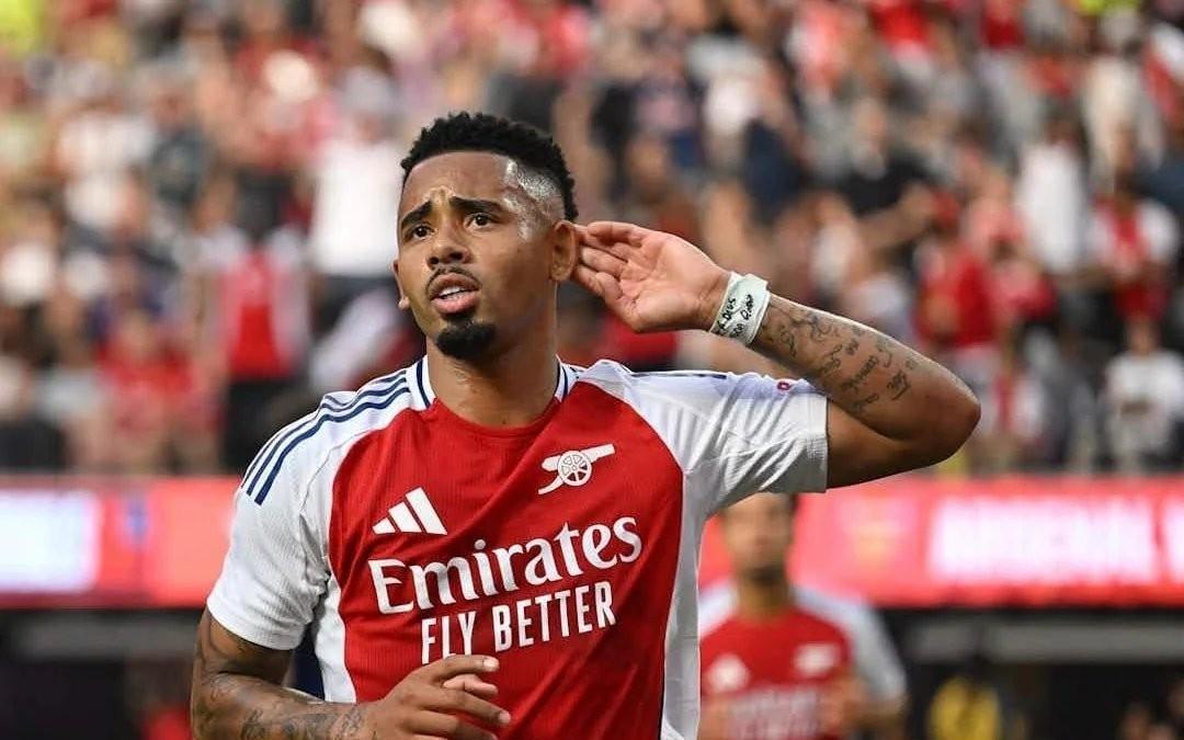 近两位欧冠客战国米梅开二度的都是