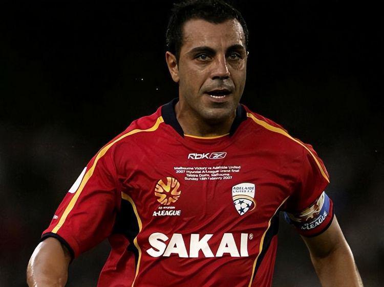 中超版瓜塔对决新赛季上演，浙江敲定澳洲新帅，穆帅助教再度单飞