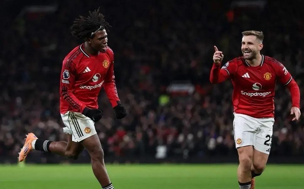 10！铁卫处子球，曼联复仇纽卡升英超第