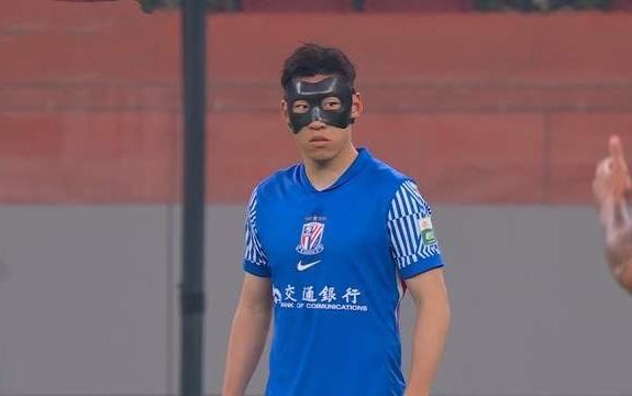 吴曦朱辰杰续约，申花5外援名额满了签拉唐得走1人右路靠马纳法