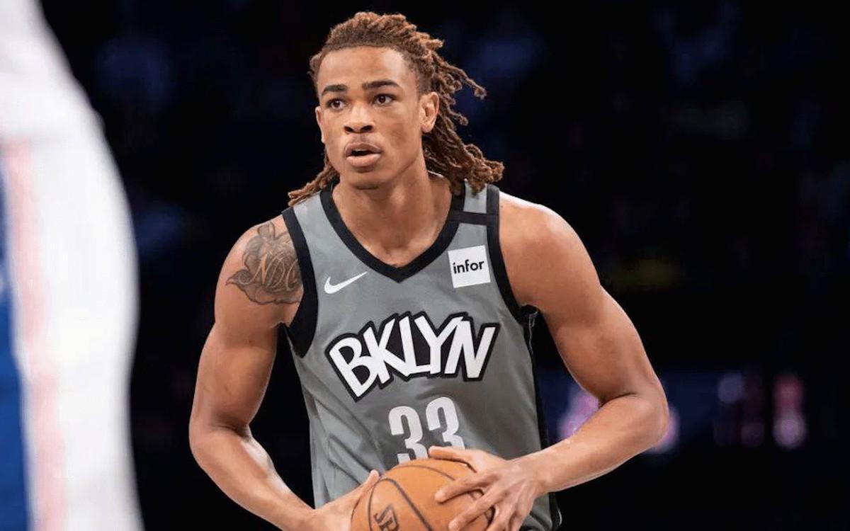 场均13+7+4，三项数据创新高，只有26岁，这个中锋太馋人了！