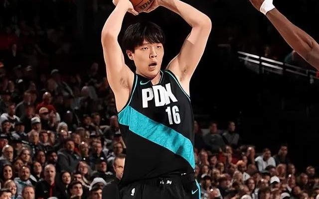 杨瀚森得分能超姚明吗数据显示即使超越易建联，也至少需要10年