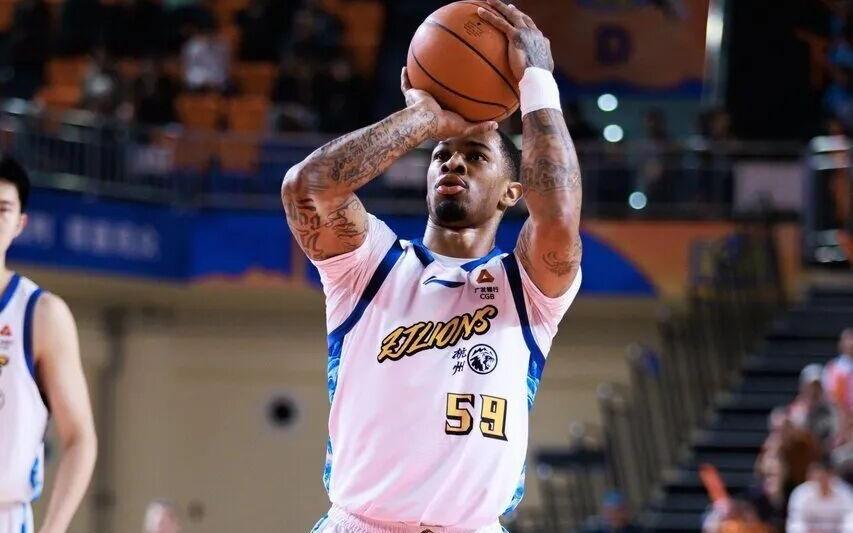 常规赛第14轮浙江方兴渡末节逆转新疆收获三连胜！