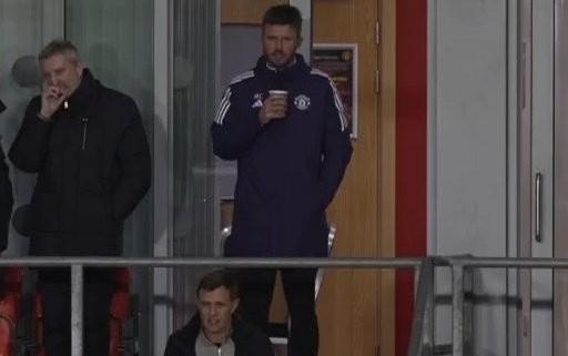 卡里克、威尔科克斯现场观看U21比