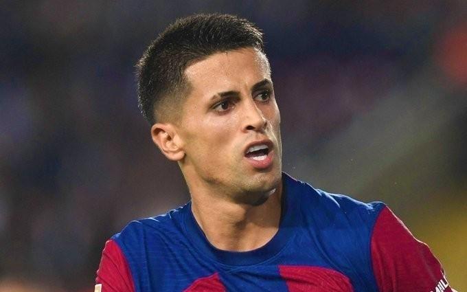 拉波尔塔：坎塞洛今日抵达并接受体检，这是德科又一高光手笔