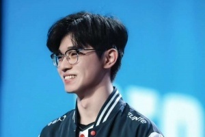 CFO彻底爆炸iG没有Uzi但是有Uzi的首发！爆料人透露iG有意签下Doggo