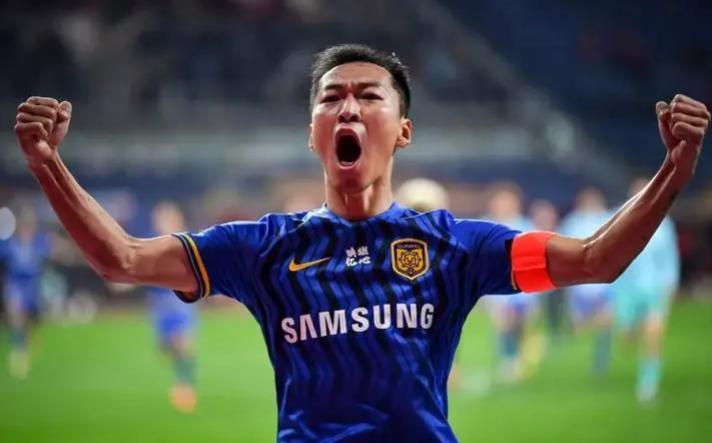 成都蓉城未来引援预测！5王牌有望进入补强名单，两人来自上港