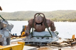 拳头发布深海泰坦十年海底照片：侵蚀留下痕迹诺提勒斯依然屹立