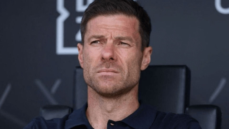 唏嘘皇马仅花20分钟解雇阿隆索！老佛爷飞机上拍板赔5个月薪水