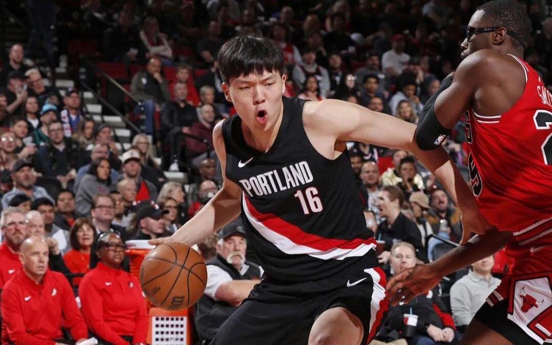 开拓者惜败公牛，杨瀚森登场砍2分2板！你怎么看