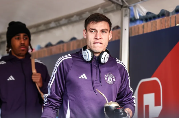 曼联水货中场面临清洗！去年斥资半亿买进如今沦为铁板凳