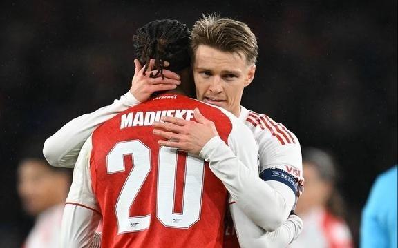 厄德高：马杜埃凯在周三晚的第一球非常精彩，真为他感到高兴