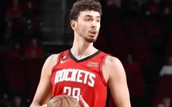 轰30+4+7！成历史第二人，所有人都说你该退役，你却又创NBA奇迹