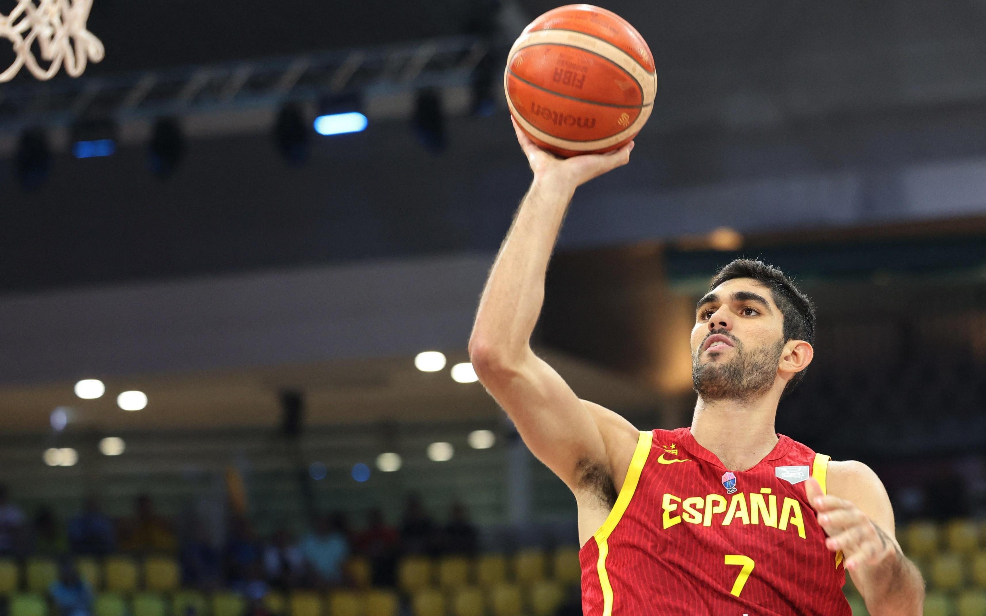 难堪大用！西班牙唯一NBA球员阿尔达马关键战仅11中2得12分8板