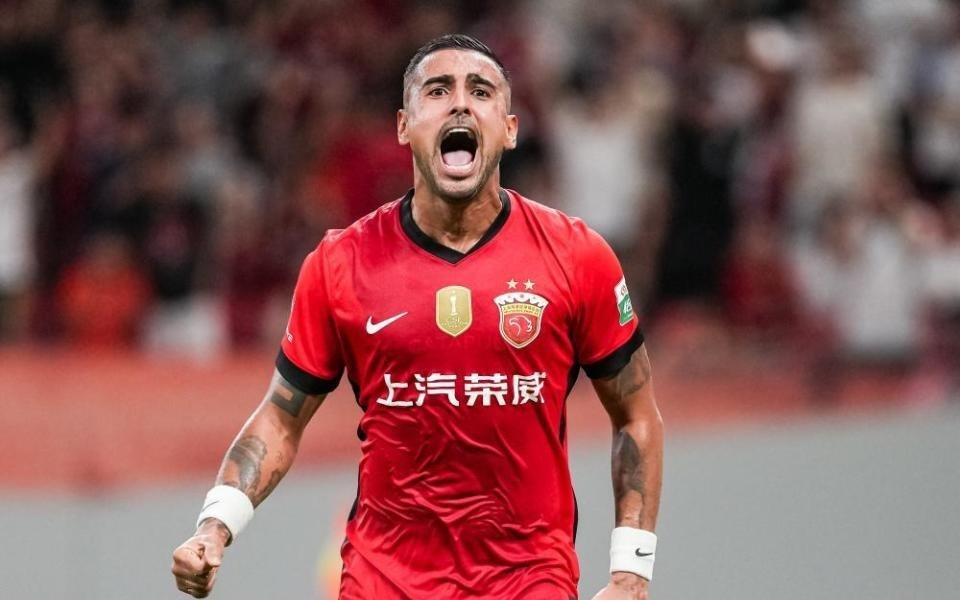 海港距三连冠一步之遥！暂4分领跑，5战浙江不败，连刷4大纪录