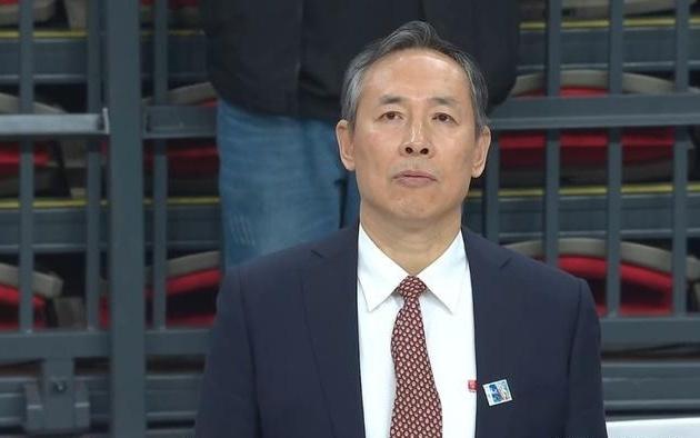 许利民：输球主要是上半场只得到40分赵睿赛前训练出现伤病症状