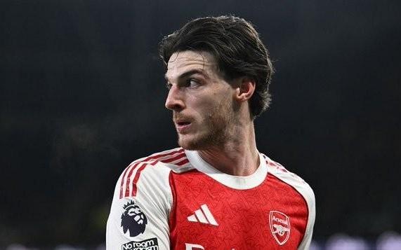 塔帅谈赖斯缺阵：他的膝盖受到撞击，预计他将短期缺阵