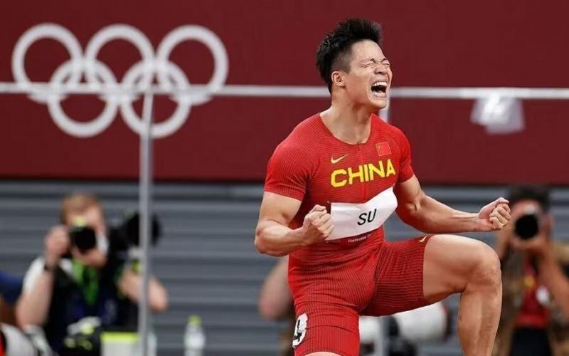 “亚洲飞人”苏炳添，宣布正式退役