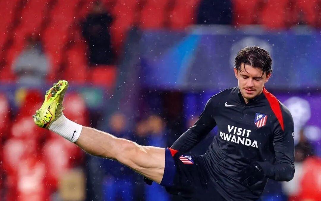 记者：不认为曼联会永久签下加拉格尔拉什福德欧冠赛场送助攻，B费与其互动