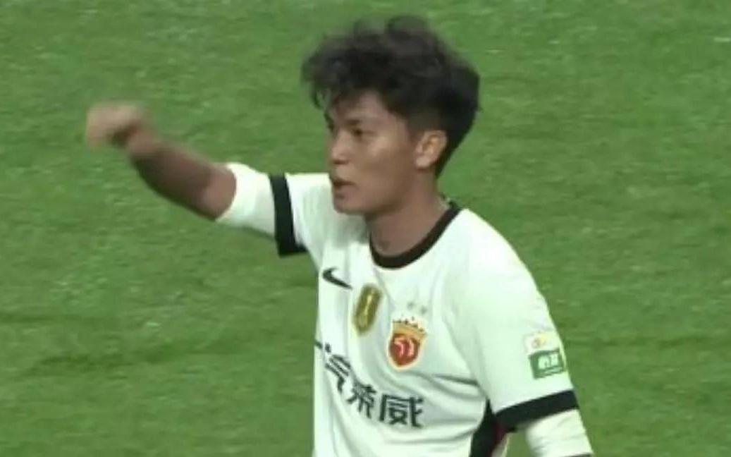 初出茅庐，蒯纪闻处子赛季1球6助攻，中超0球5助攻