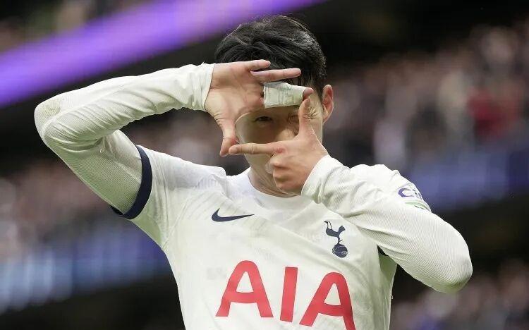 传奇归来！孙兴慜重回热刺！