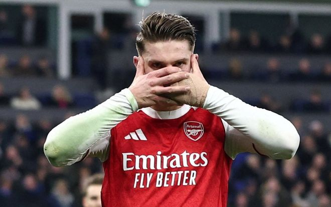 5大联赛岁末大变天：四大联赛“肉搏”，唯独德甲开了挂