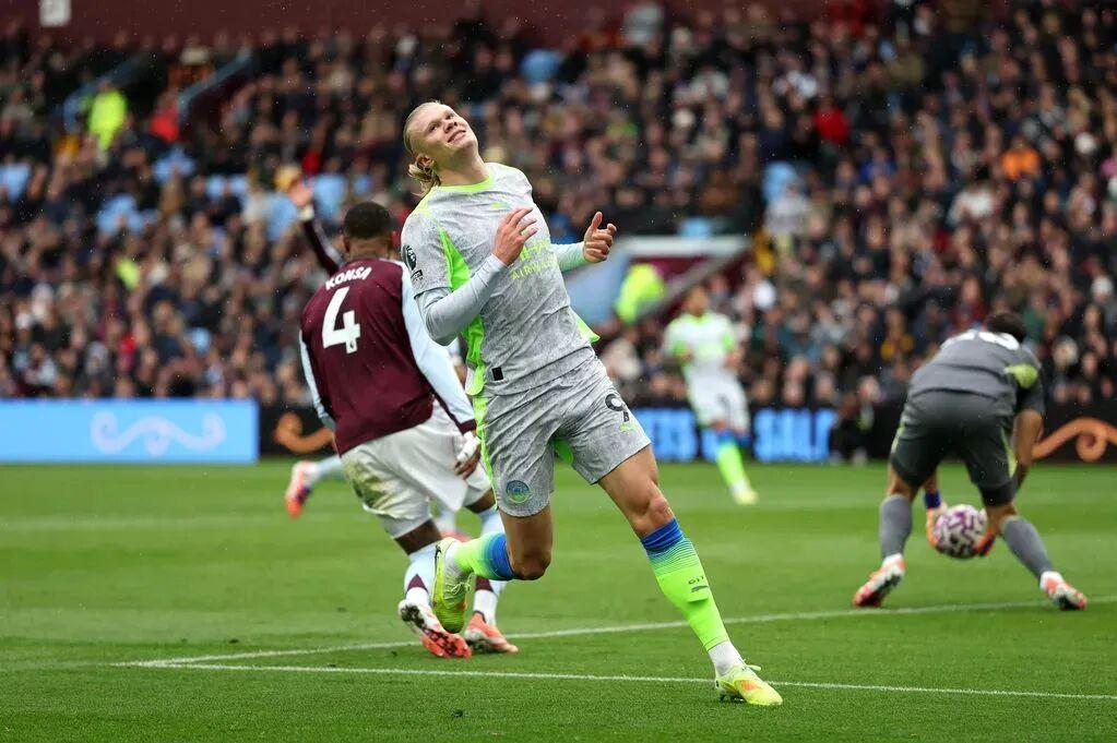 曼城输球两人背锅！中场新援0对抗巴西边锋表现辣眼