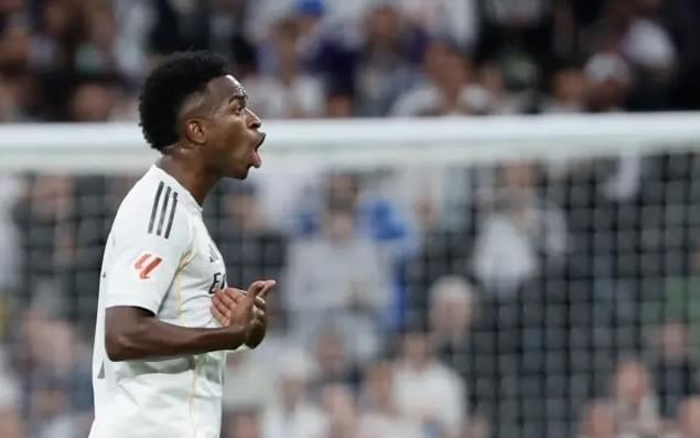 曝维尼修斯考虑离队！不满未得到主帅