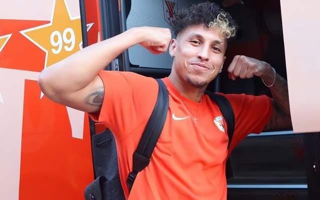 又一个克雷桑！27岁巴西中场有望加盟中超：未来可归化！