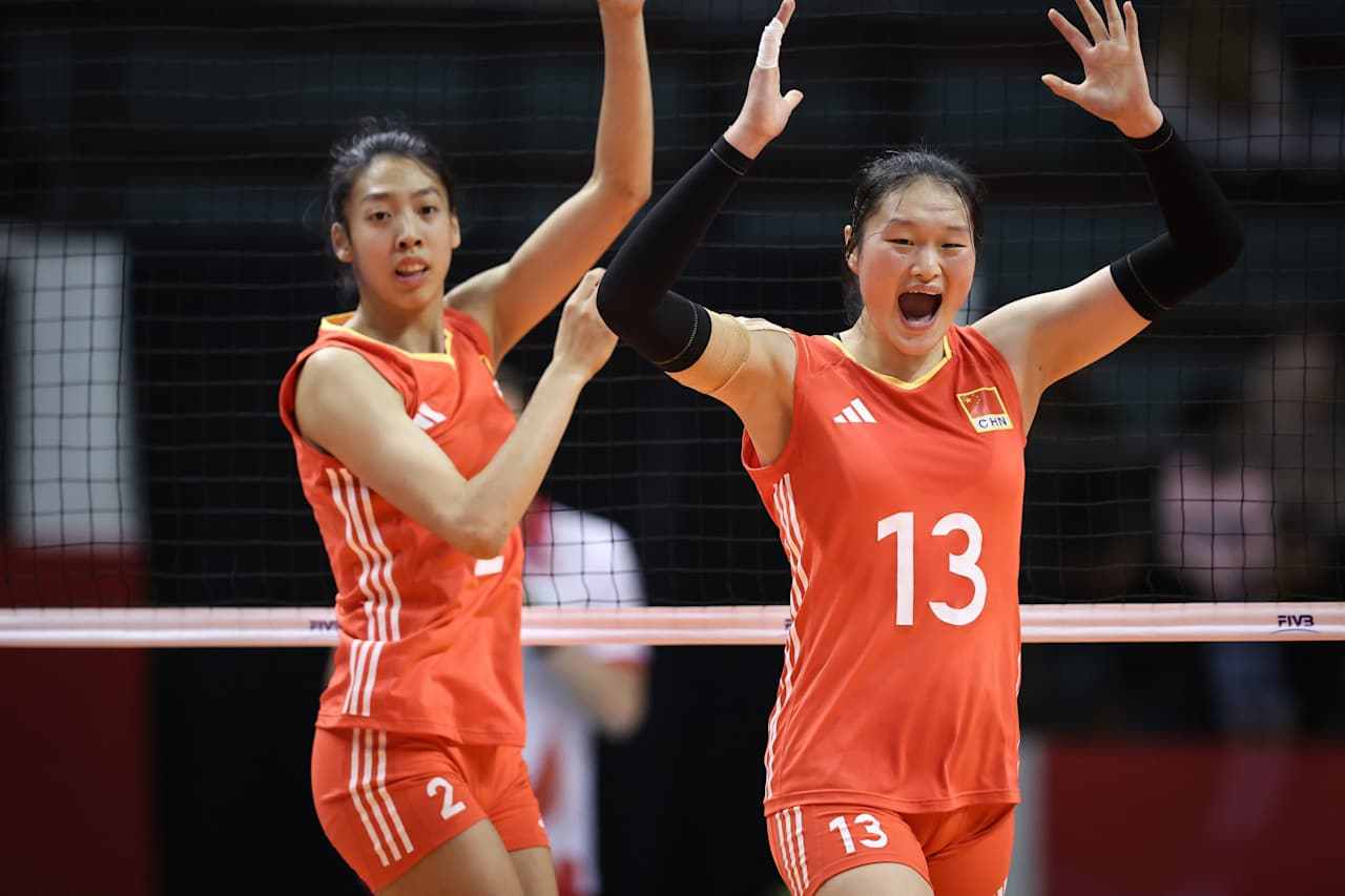 两战15次拦网！中国女排又一18岁1米93新星崛起，接班袁心玥