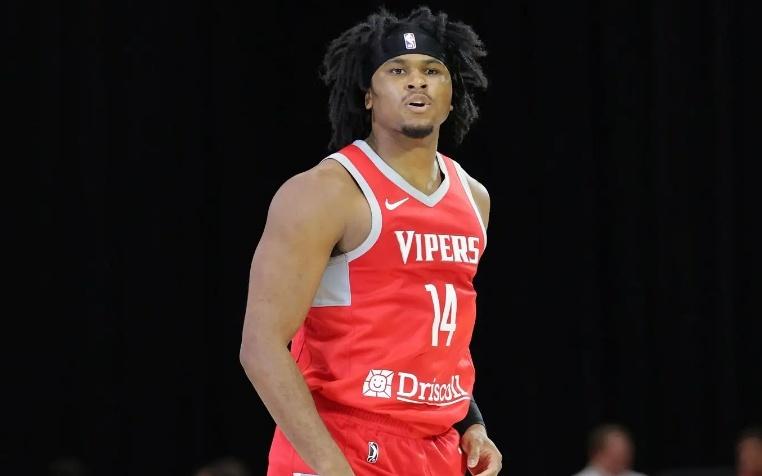 神一场鬼一场，火箭二队侧翼新援的稳定性实在是差点意思