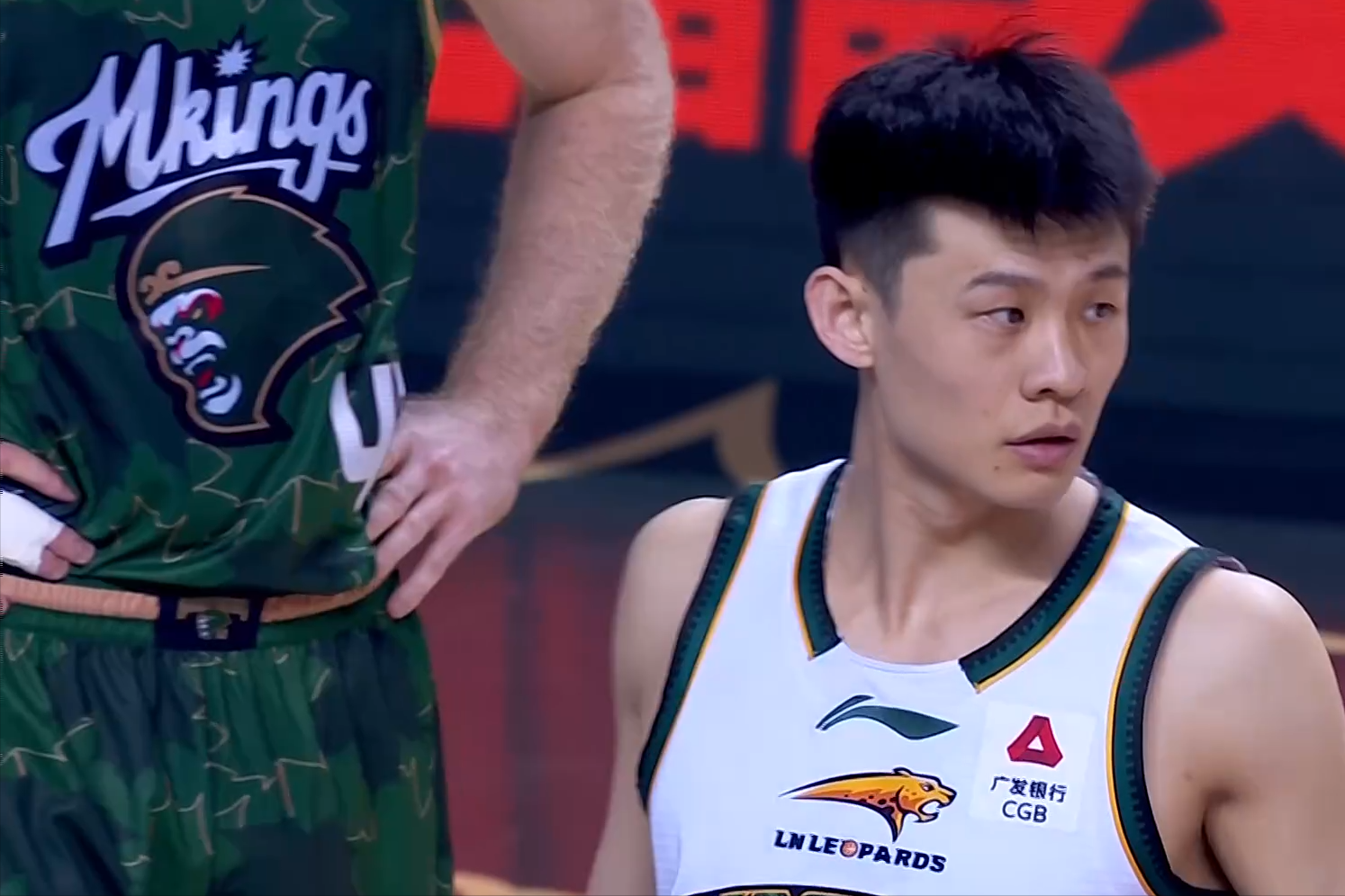 CBA：郭昊文23+8独木难支，王岚嵚21+7迎连胜，鄢手骐5中0