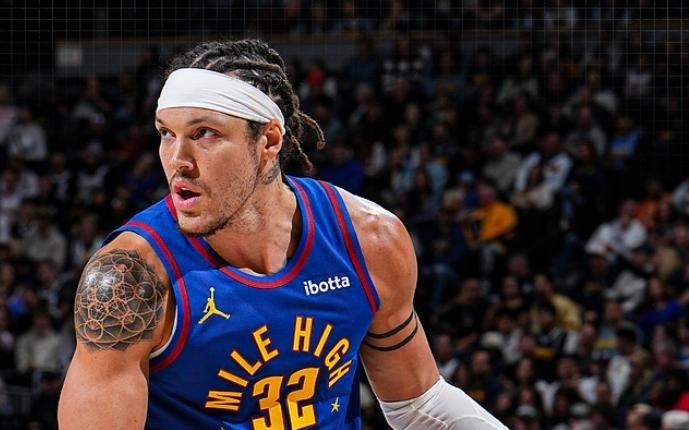 字母31+8+11难救主，小哈达威替补5记三分，超级残阵掘金力克雄鹿