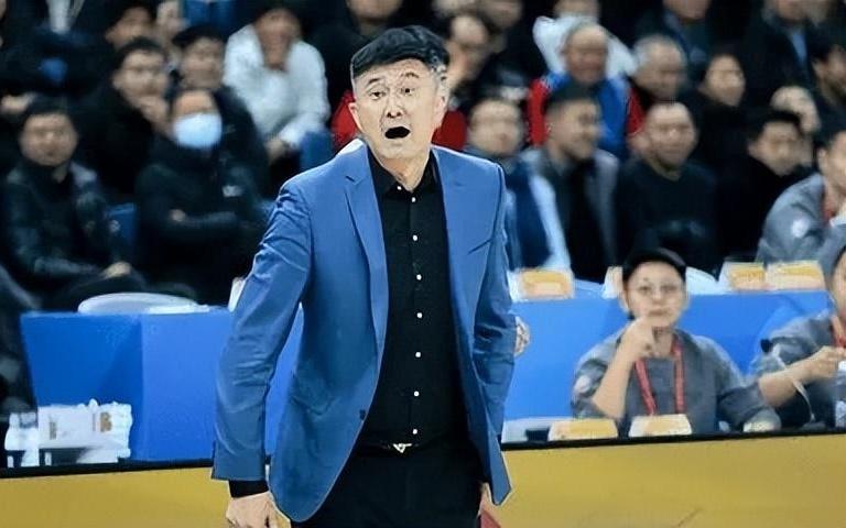 胜天津发布会！杜锋谈奎因伤势，大篇幅谈小将渴望能珍惜机会！