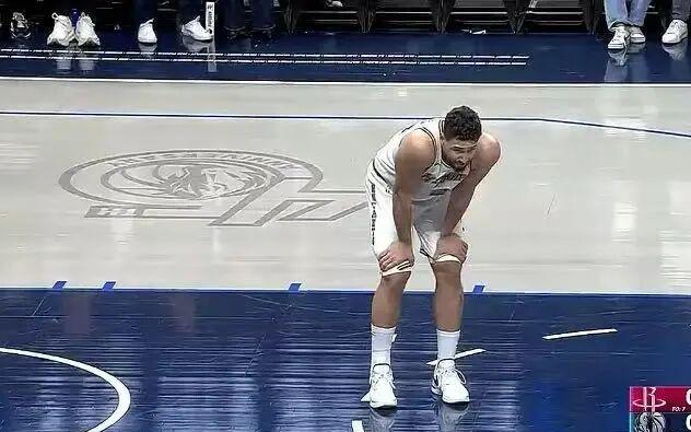 浓眉这么凶吗...26+12+5帽大败KD，你说用他换库明加