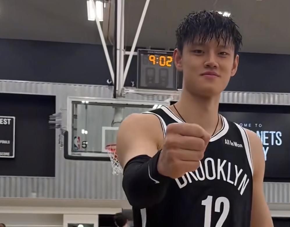 终于来了！北京首钢队正式注册曾凡博，打爆广东男篮没悬念了