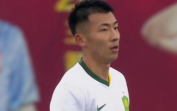 里程碑，国安后卫何宇鹏已在中超出战