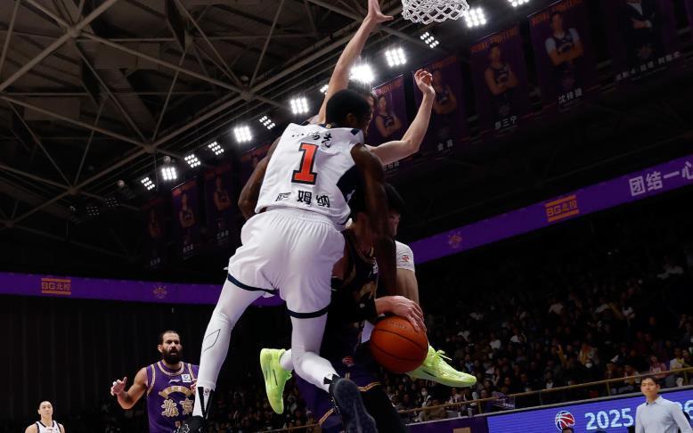CBA最新排名出炉，广厦第1，广东第2，辽宁跌出季后赛行列