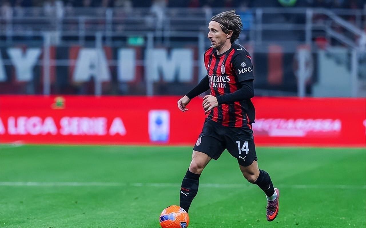 为了红黑军团而战！莫德里奇在AC米兰全勤，带来的不仅是战术帮助